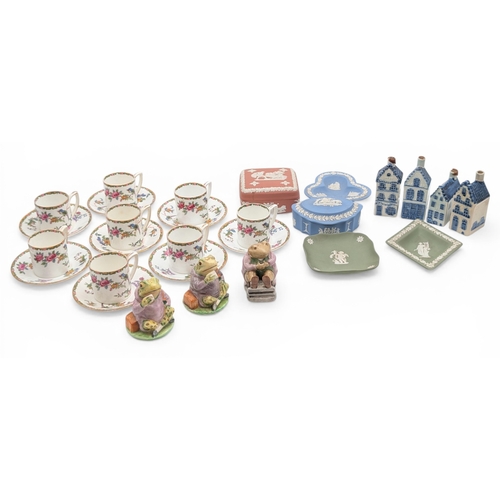 377 - Mixed ceramics and collectables, including KLM Delft houses, Wedgwood Jasperware, Grafton China and ... 