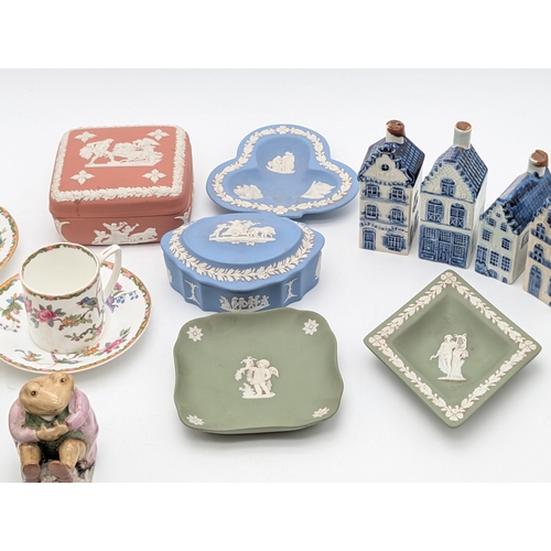 377 - Mixed ceramics and collectables, including KLM Delft houses, Wedgwood Jasperware, Grafton China and ... 