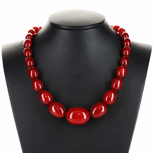 Graduated Cherry Bakelite Necklace with Internal Streaking