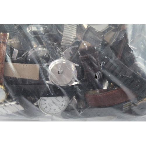 39 - Assorted Gents Quartz Watches, approximately 10kg