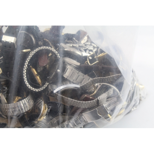 44 - Assorted Gents Quartz Watches, approximately 10kg