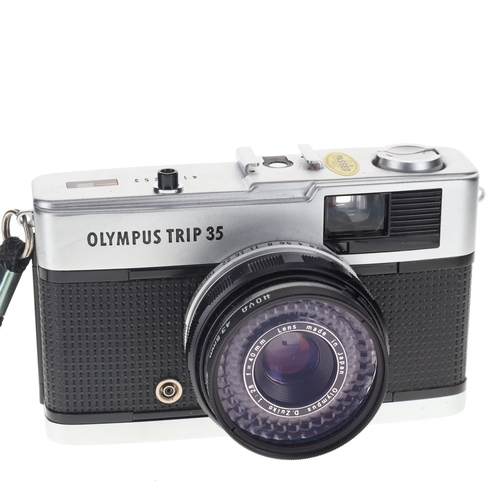 127 - Olympus - Trip 35 Compact Film Camera with D. Zuiko 40mm F/2.8 Lens