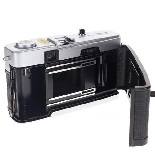127 - Olympus - Trip 35 Compact Film Camera with D. Zuiko 40mm F/2.8 Lens