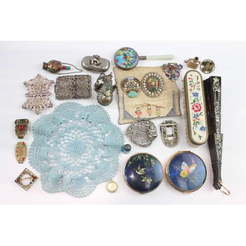 175 - Assorted Ladies Vanity Items and Collectables