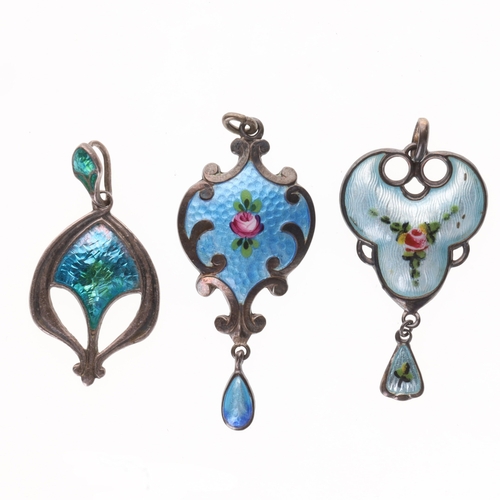 27 - Silver Antique Enamelled Pendant Collection incl. Arts & Crafts, 6g