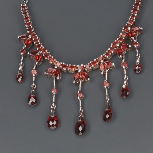 32 - Garnet Fringed Silver Necklace, 23g