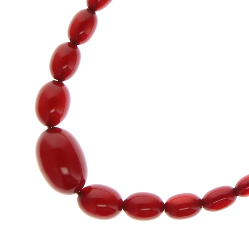 39 - Cherry Bakelite Graduated Necklace with Internal Streaking and Screw Clasp