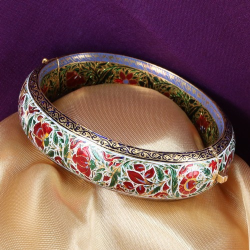 19th Century Jaipur Enamel Gold Bangle, 71.6g
