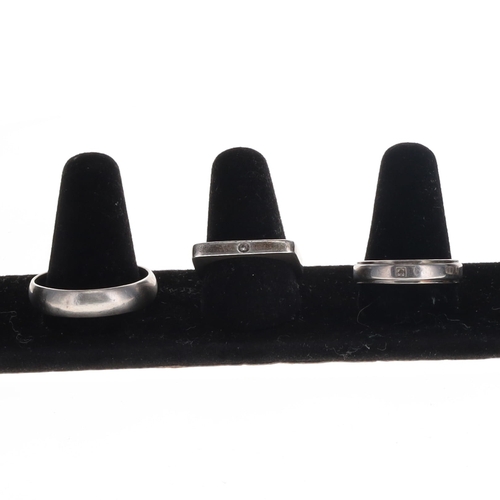 299 - Silver Band Ring Collection incl. Celtic, 22g