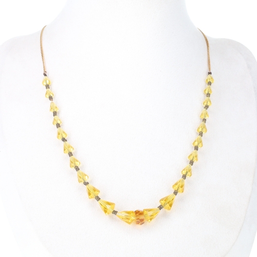 38 - Antique Uranium Glass Chain Necklace, 14g