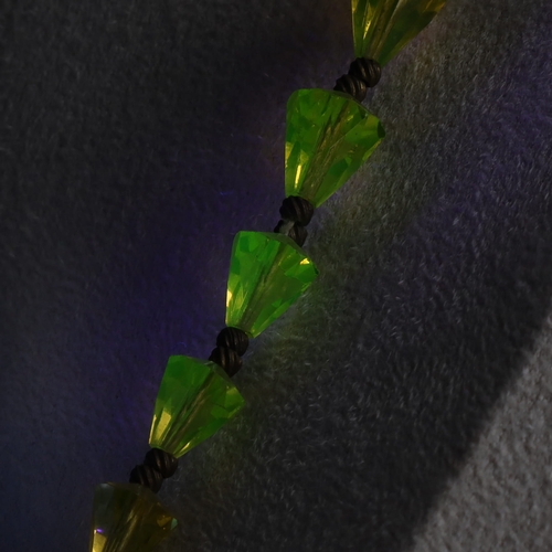 38 - Antique Uranium Glass Chain Necklace, 14g