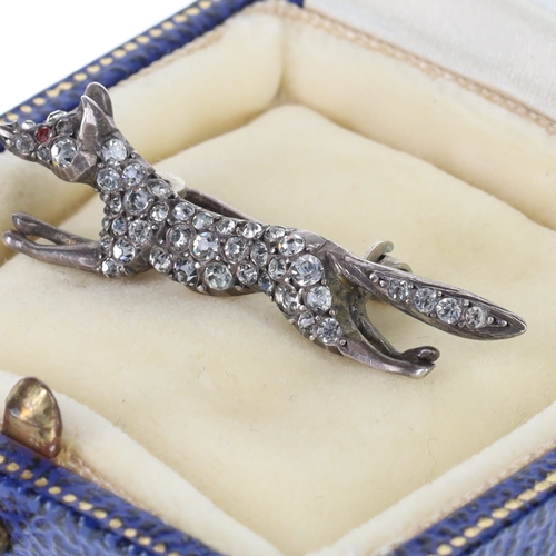 276 - Antique Paste Silver Fox Brooch, 4.9g