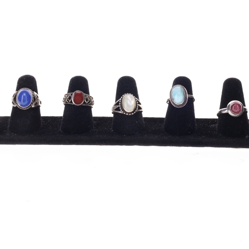 304 - Gemstone Silver Ring Collection incl. Larimar, Chalcedony, 16g