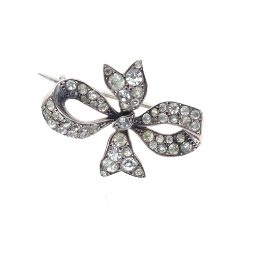 55 - Antique Silver Paste Brooch Collection incl. Moonstone, 19.3g