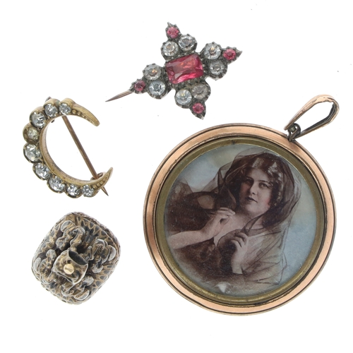 332 - Antique Jewellery Collection including Gold, Agate, Albert, Bohemian Garnet, Seal