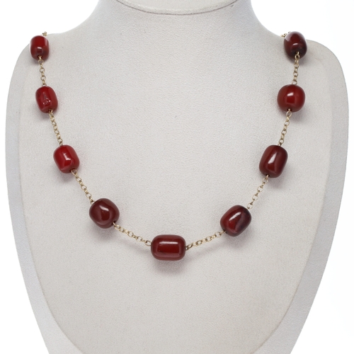 327 - Cherry Bakelite 9ct Gold Necklace, 27g