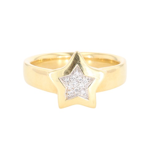 247 - Diamond Pave Set Star 18ct Gold Ring, 7.7g