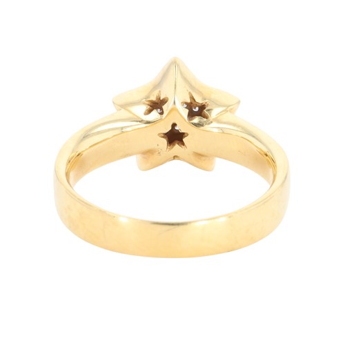 247 - Diamond Pave Set Star 18ct Gold Ring, 7.7g