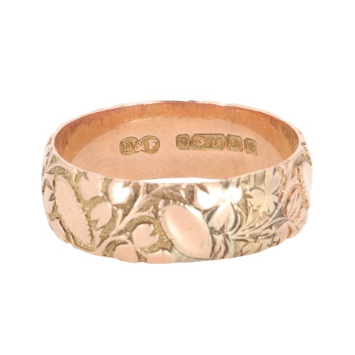 176 - Edwardian Patterned 9ct Gold Band Ring, 4.5g