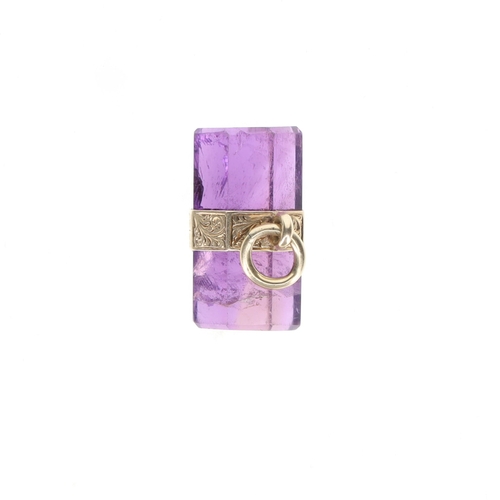 403 - Victorian Amethyst Gold Pendant, 9g