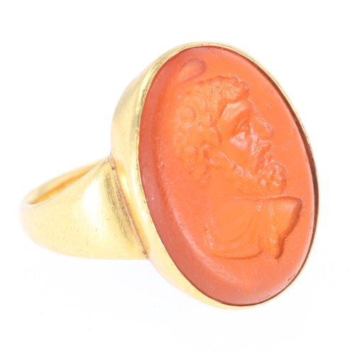 378 - Grand Tour Glass Intaglio Gold Signet Ring, 7.9g