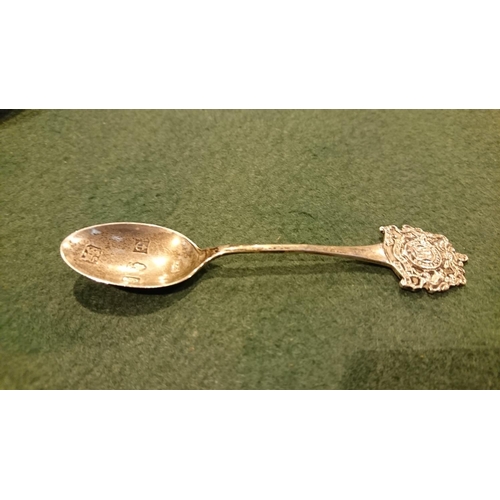 319 - 1977 Queens silver jubilee spoon marked silver