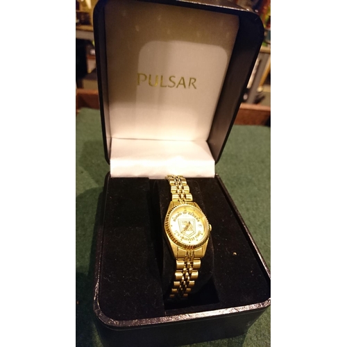 326 - Gold coloured ladies pulsar watch