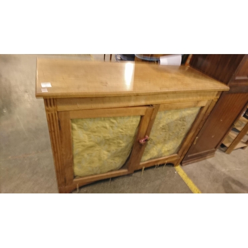 508 - Glazed display cabinet