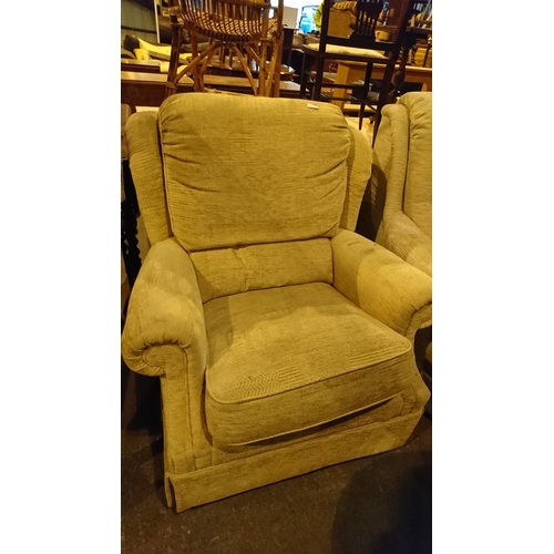 513 - Padded living room chair