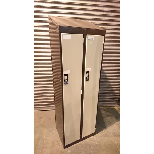 47 - 2 door personnel locker