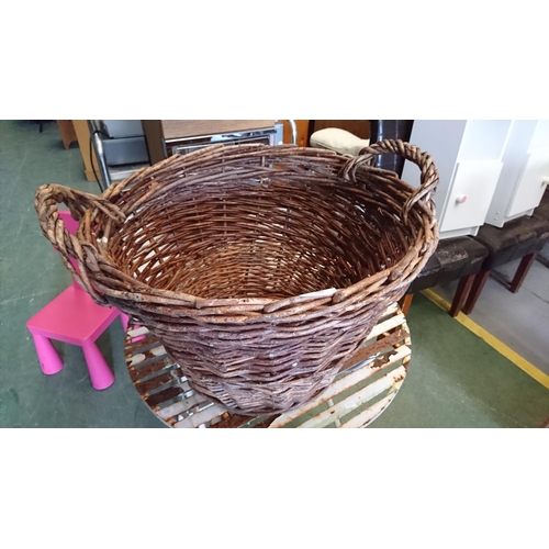 101 - Large Wicker Basket