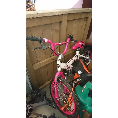 106 - Pink and white childs breeze bike