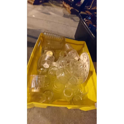 296 - yellow tub of glass ware