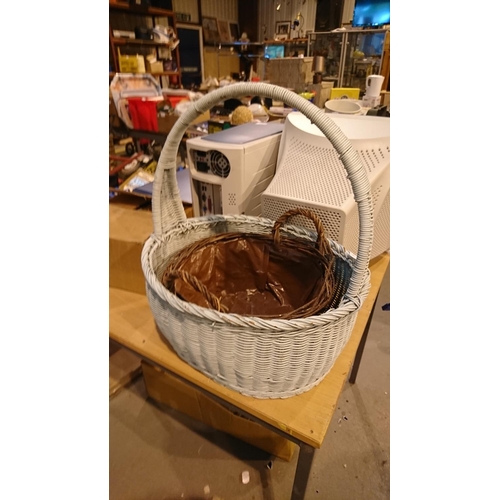 306 - 2 x wicker baskets