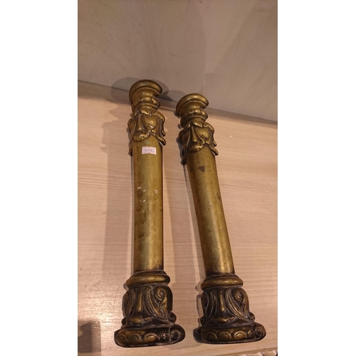 477 - 2 x brass columns