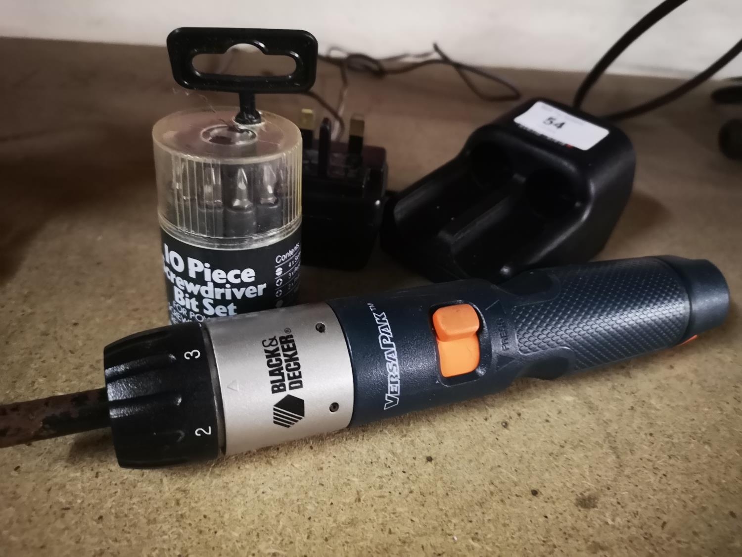 Black and decker cordless screwdriver with charger in good working