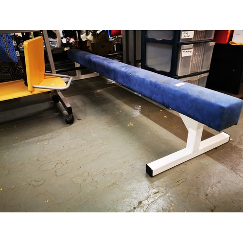 414 - Gymnasts training balance beam approx 6' long