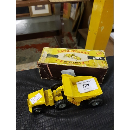 Lot 721       