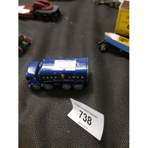 Lot 738       