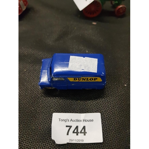 Lot 744       