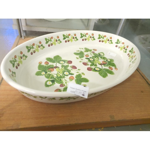 970E - Portmeirion large oval dish – strawberry/bramble design 14 inches long