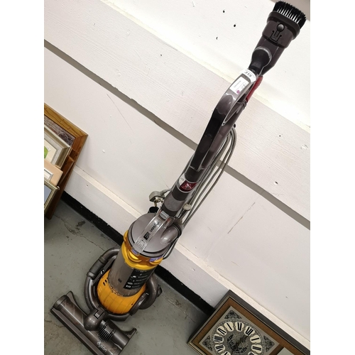 315 - Dyson Ball DC25 multi floor hoover. GWO