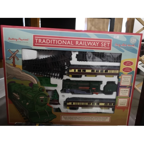 347 - Battery powered traditional railway set in box