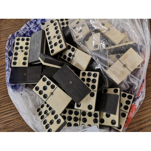 540 - A quantity of vintage dominos.