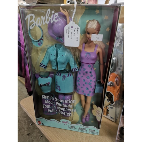 553 - Rare boxed 2003 Barbie 'Stretch Sensation Doll'.