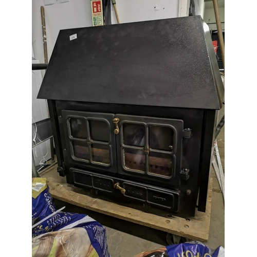 279 - Cast iron black log burner, complete and in great condition 2'10 x 2'11 x 1'5 depth