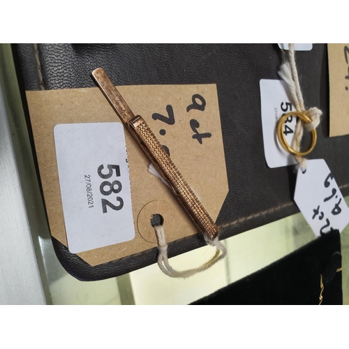Lot 582       