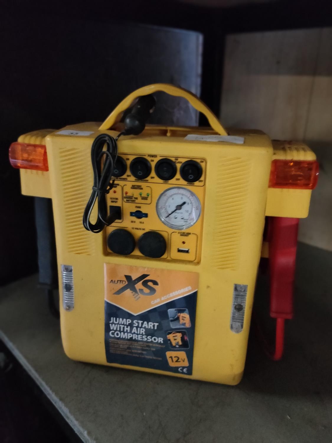 auto xs jump starter air compressor with power cords not tested
