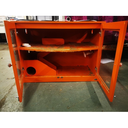 284A - LARGE HEDGEHOG HOUSE ORANGE 2 TIERED UNIT WIT HEATED LAMPS ETC. ALL IN GOOD WORKING ORDER