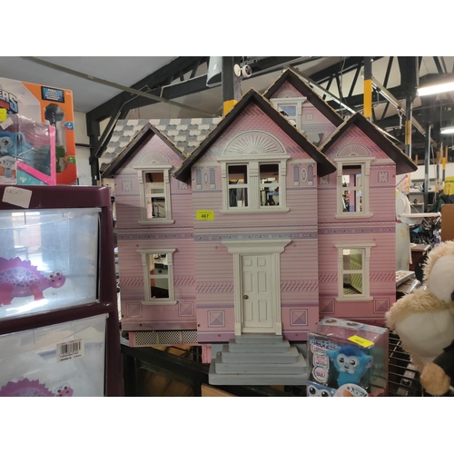 467 - Pink Dolls House. Approx 70x70x30